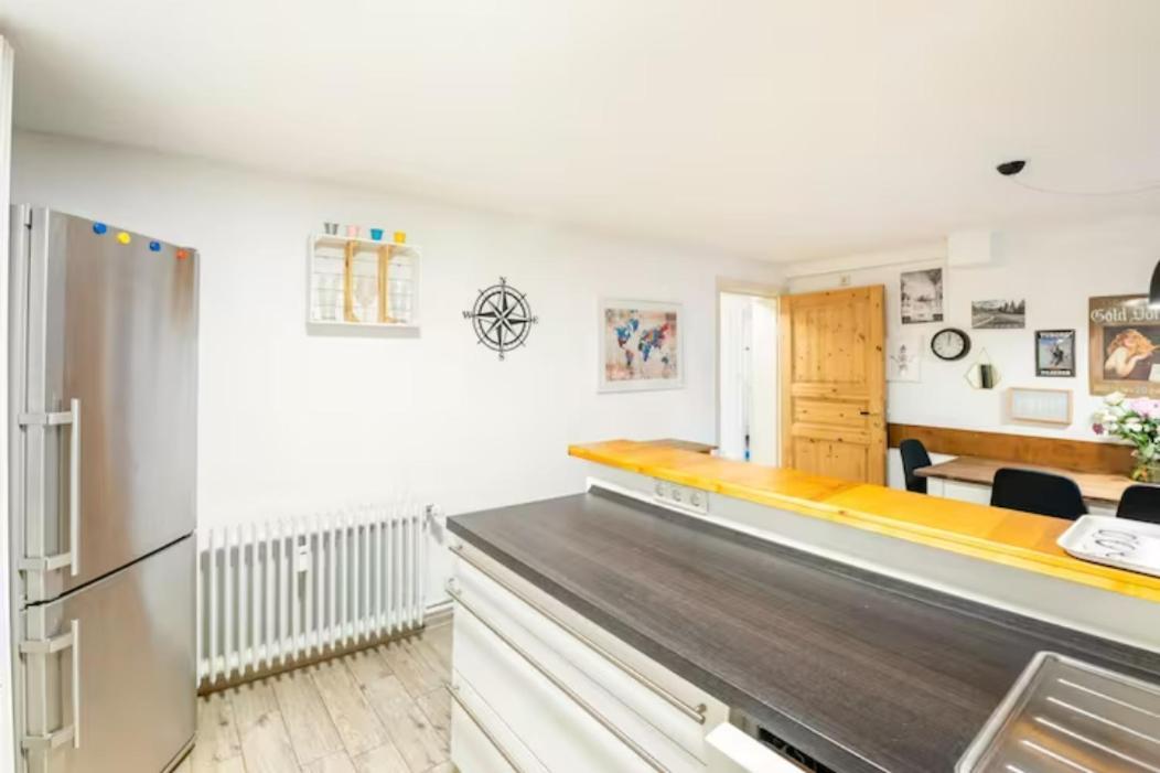 Gemuetliche 3-Zkb Wc Souterrainwohnung In Bestlage Гамбург Екстер'єр фото